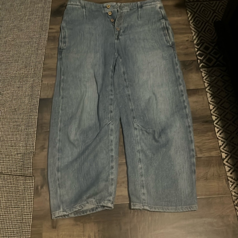 Free People Barrel Jeans -Size 26